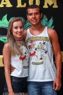 
<a style='margin-left: 5px;' class='btn btn-xs btn-social btn-facebook' href='https://www.facebook.com/sharer/sharer.php?u=https://galeramix.s01.web.getmuller.com.br/imagem/a1/800-800-90/conteudo/site_galerias/1/img1299.jpg' rel='popup' data-width='500' data-height='400'><i class='fa fa-facebook'></i>Compartilhar <span class='hidden-xs'>no Facebook</span>
</a> 
<a class='btn btn-default btn-xs' target='_blank' href='imagem/a1/800-800-90/conteudo/site_galerias/1/img1299.jpg'>
<span class='glyphicon glyphicon-cloud-download'></span> Salvar
</a>
