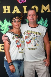 
<a style='margin-left: 5px;' class='btn btn-xs btn-social btn-facebook' href='https://www.facebook.com/sharer/sharer.php?u=https://galeramix.s01.web.getmuller.com.br/imagem/a1/800-800-90/conteudo/site_galerias/1/img1320.jpg' rel='popup' data-width='500' data-height='400'><i class='fa fa-facebook'></i>Compartilhar <span class='hidden-xs'>no Facebook</span>
</a> 
<a class='btn btn-default btn-xs' target='_blank' href='imagem/a1/800-800-90/conteudo/site_galerias/1/img1320.jpg'>
<span class='glyphicon glyphicon-cloud-download'></span> Salvar
</a>
