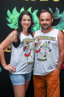 
<a style='margin-left: 5px;' class='btn btn-xs btn-social btn-facebook' href='https://www.facebook.com/sharer/sharer.php?u=https://galeramix.s01.web.getmuller.com.br/imagem/a1/800-800-90/conteudo/site_galerias/1/img1326.jpg' rel='popup' data-width='500' data-height='400'><i class='fa fa-facebook'></i>Compartilhar <span class='hidden-xs'>no Facebook</span>
</a> 
<a class='btn btn-default btn-xs' target='_blank' href='imagem/a1/800-800-90/conteudo/site_galerias/1/img1326.jpg'>
<span class='glyphicon glyphicon-cloud-download'></span> Salvar
</a>
