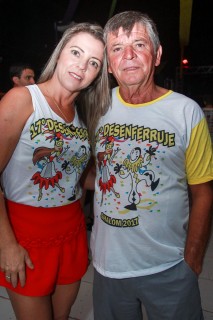 
<a style='margin-left: 5px;' class='btn btn-xs btn-social btn-facebook' href='https://www.facebook.com/sharer/sharer.php?u=https://galeramix.s01.web.getmuller.com.br/imagem/a1/800-800-90/conteudo/site_galerias/1/img1343.jpg' rel='popup' data-width='500' data-height='400'><i class='fa fa-facebook'></i>Compartilhar <span class='hidden-xs'>no Facebook</span>
</a> 
<a class='btn btn-default btn-xs' target='_blank' href='imagem/a1/800-800-90/conteudo/site_galerias/1/img1343.jpg'>
<span class='glyphicon glyphicon-cloud-download'></span> Salvar
</a>
