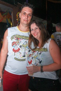 
<a style='margin-left: 5px;' class='btn btn-xs btn-social btn-facebook' href='https://www.facebook.com/sharer/sharer.php?u=https://galeramix.s01.web.getmuller.com.br/imagem/a1/800-800-90/conteudo/site_galerias/1/img1354.jpg' rel='popup' data-width='500' data-height='400'><i class='fa fa-facebook'></i>Compartilhar <span class='hidden-xs'>no Facebook</span>
</a> 
<a class='btn btn-default btn-xs' target='_blank' href='imagem/a1/800-800-90/conteudo/site_galerias/1/img1354.jpg'>
<span class='glyphicon glyphicon-cloud-download'></span> Salvar
</a>
