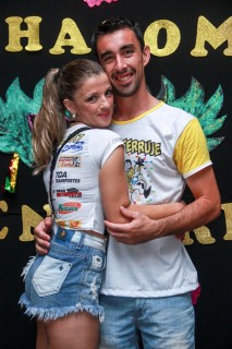 
<a style='margin-left: 5px;' class='btn btn-xs btn-social btn-facebook' href='https://www.facebook.com/sharer/sharer.php?u=https://galeramix.s01.web.getmuller.com.br/imagem/a1/800-800-90/conteudo/site_galerias/1/img1364.jpg' rel='popup' data-width='500' data-height='400'><i class='fa fa-facebook'></i>Compartilhar <span class='hidden-xs'>no Facebook</span>
</a> 
<a class='btn btn-default btn-xs' target='_blank' href='imagem/a1/800-800-90/conteudo/site_galerias/1/img1364.jpg'>
<span class='glyphicon glyphicon-cloud-download'></span> Salvar
</a>
