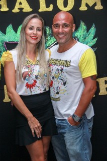 
<a style='margin-left: 5px;' class='btn btn-xs btn-social btn-facebook' href='https://www.facebook.com/sharer/sharer.php?u=https://galeramix.s01.web.getmuller.com.br/imagem/a1/800-800-90/conteudo/site_galerias/1/img1387.jpg' rel='popup' data-width='500' data-height='400'><i class='fa fa-facebook'></i>Compartilhar <span class='hidden-xs'>no Facebook</span>
</a> 
<a class='btn btn-default btn-xs' target='_blank' href='imagem/a1/800-800-90/conteudo/site_galerias/1/img1387.jpg'>
<span class='glyphicon glyphicon-cloud-download'></span> Salvar
</a>
