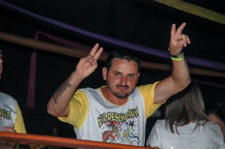 
<a style='margin-left: 5px;' class='btn btn-xs btn-social btn-facebook' href='https://www.facebook.com/sharer/sharer.php?u=https://galeramix.s01.web.getmuller.com.br/imagem/a1/800-800-90/conteudo/site_galerias/1/img1389.jpg' rel='popup' data-width='500' data-height='400'><i class='fa fa-facebook'></i>Compartilhar <span class='hidden-xs'>no Facebook</span>
</a> 
<a class='btn btn-default btn-xs' target='_blank' href='imagem/a1/800-800-90/conteudo/site_galerias/1/img1389.jpg'>
<span class='glyphicon glyphicon-cloud-download'></span> Salvar
</a>
