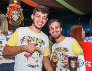 
<a style='margin-left: 5px;' class='btn btn-xs btn-social btn-facebook' href='https://www.facebook.com/sharer/sharer.php?u=https://galeramix.s01.web.getmuller.com.br/imagem/a1/800-800-90/conteudo/site_galerias/1/img1395.jpg' rel='popup' data-width='500' data-height='400'><i class='fa fa-facebook'></i>Compartilhar <span class='hidden-xs'>no Facebook</span>
</a> 
<a class='btn btn-default btn-xs' target='_blank' href='imagem/a1/800-800-90/conteudo/site_galerias/1/img1395.jpg'>
<span class='glyphicon glyphicon-cloud-download'></span> Salvar
</a>
