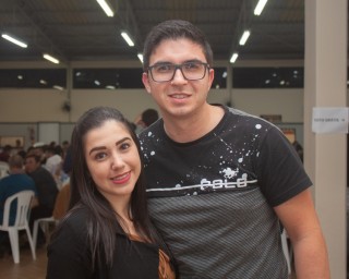 
                            <a style='margin-left: 5px;' class='btn btn-xs btn-social btn-facebook' href='https://www.facebook.com/sharer/sharer.php?u=https://galeramix.s01.web.getmuller.com.br/imagem/a104/800-800-90/conteudo/site_galerias/104/festa-do-divino-espirito-santo-tijucas-galeramix-10.jpg' rel='popup' data-width='500' data-height='400'><i class='fa fa-facebook'></i>Compartilhar <span class='hidden-xs'>no Facebook</span>
                        </a> 
                        <a class='btn btn-default btn-xs' target='_blank' href='imagem/a104/800-800-90/conteudo/site_galerias/104/festa-do-divino-espirito-santo-tijucas-galeramix-10.jpg'>
                            <span class='glyphicon glyphicon-cloud-download'></span> Salvar
                        </a>
                        