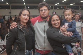 
<a style='margin-left: 5px;' class='btn btn-xs btn-social btn-facebook' href='https://www.facebook.com/sharer/sharer.php?u=https://galeramix.s01.web.getmuller.com.br/imagem/a104/800-800-90/conteudo/site_galerias/104/festa-do-divino-espirito-santo-tijucas-galeramix-66.jpg' rel='popup' data-width='500' data-height='400'><i class='fa fa-facebook'></i>Compartilhar <span class='hidden-xs'>no Facebook</span>
</a> 
<a class='btn btn-default btn-xs' target='_blank' href='imagem/a104/800-800-90/conteudo/site_galerias/104/festa-do-divino-espirito-santo-tijucas-galeramix-66.jpg'>
<span class='glyphicon glyphicon-cloud-download'></span> Salvar
</a>
