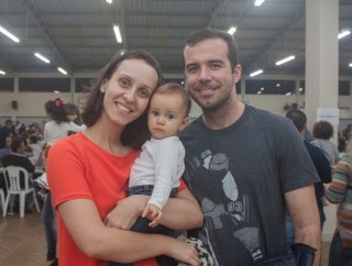 
<a style='margin-left: 5px;' class='btn btn-xs btn-social btn-facebook' href='https://www.facebook.com/sharer/sharer.php?u=https://galeramix.s01.web.getmuller.com.br/imagem/a106/800-800-90/conteudo/site_galerias/106/img4401.jpg' rel='popup' data-width='500' data-height='400'><i class='fa fa-facebook'></i>Compartilhar <span class='hidden-xs'>no Facebook</span>
</a> 
<a class='btn btn-default btn-xs' target='_blank' href='imagem/a106/800-800-90/conteudo/site_galerias/106/img4401.jpg'>
<span class='glyphicon glyphicon-cloud-download'></span> Salvar
</a>
