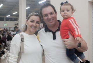 
<a style='margin-left: 5px;' class='btn btn-xs btn-social btn-facebook' href='https://www.facebook.com/sharer/sharer.php?u=https://galeramix.s01.web.getmuller.com.br/imagem/a106/800-800-90/conteudo/site_galerias/106/img4405.jpg' rel='popup' data-width='500' data-height='400'><i class='fa fa-facebook'></i>Compartilhar <span class='hidden-xs'>no Facebook</span>
</a> 
<a class='btn btn-default btn-xs' target='_blank' href='imagem/a106/800-800-90/conteudo/site_galerias/106/img4405.jpg'>
<span class='glyphicon glyphicon-cloud-download'></span> Salvar
</a>
