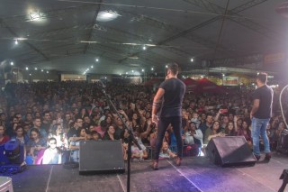 
<a style='margin-left: 5px;' class='btn btn-xs btn-social btn-facebook' href='https://www.facebook.com/sharer/sharer.php?u=https://galeramix.s01.web.getmuller.com.br/imagem/a106/800-800-90/conteudo/site_galerias/106/img4487.jpg' rel='popup' data-width='500' data-height='400'><i class='fa fa-facebook'></i>Compartilhar <span class='hidden-xs'>no Facebook</span>
</a> 
<a class='btn btn-default btn-xs' target='_blank' href='imagem/a106/800-800-90/conteudo/site_galerias/106/img4487.jpg'>
<span class='glyphicon glyphicon-cloud-download'></span> Salvar
</a>
