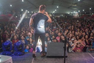 
<a style='margin-left: 5px;' class='btn btn-xs btn-social btn-facebook' href='https://www.facebook.com/sharer/sharer.php?u=https://galeramix.s01.web.getmuller.com.br/imagem/a106/800-800-90/conteudo/site_galerias/106/img4504.jpg' rel='popup' data-width='500' data-height='400'><i class='fa fa-facebook'></i>Compartilhar <span class='hidden-xs'>no Facebook</span>
</a> 
<a class='btn btn-default btn-xs' target='_blank' href='imagem/a106/800-800-90/conteudo/site_galerias/106/img4504.jpg'>
<span class='glyphicon glyphicon-cloud-download'></span> Salvar
</a>
