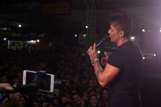 
<a style='margin-left: 5px;' class='btn btn-xs btn-social btn-facebook' href='https://www.facebook.com/sharer/sharer.php?u=https://galeramix.s01.web.getmuller.com.br/imagem/a106/800-800-90/conteudo/site_galerias/106/img4519.jpg' rel='popup' data-width='500' data-height='400'><i class='fa fa-facebook'></i>Compartilhar <span class='hidden-xs'>no Facebook</span>
</a> 
<a class='btn btn-default btn-xs' target='_blank' href='imagem/a106/800-800-90/conteudo/site_galerias/106/img4519.jpg'>
<span class='glyphicon glyphicon-cloud-download'></span> Salvar
</a>
