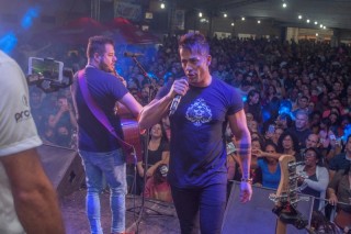 
<a style='margin-left: 5px;' class='btn btn-xs btn-social btn-facebook' href='https://www.facebook.com/sharer/sharer.php?u=https://galeramix.s01.web.getmuller.com.br/imagem/a106/800-800-90/conteudo/site_galerias/106/img4531.jpg' rel='popup' data-width='500' data-height='400'><i class='fa fa-facebook'></i>Compartilhar <span class='hidden-xs'>no Facebook</span>
</a> 
<a class='btn btn-default btn-xs' target='_blank' href='imagem/a106/800-800-90/conteudo/site_galerias/106/img4531.jpg'>
<span class='glyphicon glyphicon-cloud-download'></span> Salvar
</a>
