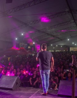 
<a style='margin-left: 5px;' class='btn btn-xs btn-social btn-facebook' href='https://www.facebook.com/sharer/sharer.php?u=https://galeramix.s01.web.getmuller.com.br/imagem/a106/800-800-90/conteudo/site_galerias/106/img4567.jpg' rel='popup' data-width='500' data-height='400'><i class='fa fa-facebook'></i>Compartilhar <span class='hidden-xs'>no Facebook</span>
</a> 
<a class='btn btn-default btn-xs' target='_blank' href='imagem/a106/800-800-90/conteudo/site_galerias/106/img4567.jpg'>
<span class='glyphicon glyphicon-cloud-download'></span> Salvar
</a>
