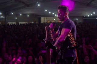 
<a style='margin-left: 5px;' class='btn btn-xs btn-social btn-facebook' href='https://www.facebook.com/sharer/sharer.php?u=https://galeramix.s01.web.getmuller.com.br/imagem/a106/800-800-90/conteudo/site_galerias/106/img4570.jpg' rel='popup' data-width='500' data-height='400'><i class='fa fa-facebook'></i>Compartilhar <span class='hidden-xs'>no Facebook</span>
</a> 
<a class='btn btn-default btn-xs' target='_blank' href='imagem/a106/800-800-90/conteudo/site_galerias/106/img4570.jpg'>
<span class='glyphicon glyphicon-cloud-download'></span> Salvar
</a>
