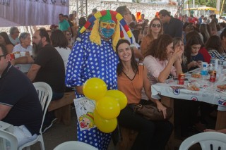 
<a style='margin-left: 5px;' class='btn btn-xs btn-social btn-facebook' href='https://www.facebook.com/sharer/sharer.php?u=https://galeramix.s01.web.getmuller.com.br/imagem/a108/800-800-90/conteudo/site_galerias/108/tijucasaaniversario-159-anos-tijucas-galera-mix-47.jpg' rel='popup' data-width='500' data-height='400'><i class='fa fa-facebook'></i>Compartilhar <span class='hidden-xs'>no Facebook</span>
</a> 
<a class='btn btn-default btn-xs' target='_blank' href='imagem/a108/800-800-90/conteudo/site_galerias/108/tijucasaaniversario-159-anos-tijucas-galera-mix-47.jpg'>
<span class='glyphicon glyphicon-cloud-download'></span> Salvar
</a>
