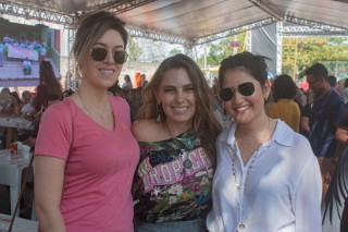 
<a style='margin-left: 5px;' class='btn btn-xs btn-social btn-facebook' href='https://www.facebook.com/sharer/sharer.php?u=https://galeramix.s01.web.getmuller.com.br/imagem/a108/800-800-90/conteudo/site_galerias/108/tijucasaaniversario-159-anos-tijucas-galera-mix-48.jpg' rel='popup' data-width='500' data-height='400'><i class='fa fa-facebook'></i>Compartilhar <span class='hidden-xs'>no Facebook</span>
</a> 
<a class='btn btn-default btn-xs' target='_blank' href='imagem/a108/800-800-90/conteudo/site_galerias/108/tijucasaaniversario-159-anos-tijucas-galera-mix-48.jpg'>
<span class='glyphicon glyphicon-cloud-download'></span> Salvar
</a>
