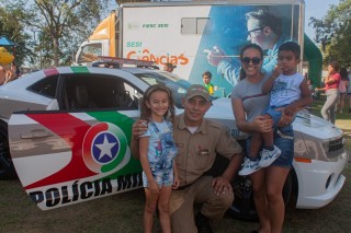 
<a style='margin-left: 5px;' class='btn btn-xs btn-social btn-facebook' href='https://www.facebook.com/sharer/sharer.php?u=https://galeramix.s01.web.getmuller.com.br/imagem/a108/800-800-90/conteudo/site_galerias/108/tijucasaaniversario-159-anos-tijucas-galera-mix-59.jpg' rel='popup' data-width='500' data-height='400'><i class='fa fa-facebook'></i>Compartilhar <span class='hidden-xs'>no Facebook</span>
</a> 
<a class='btn btn-default btn-xs' target='_blank' href='imagem/a108/800-800-90/conteudo/site_galerias/108/tijucasaaniversario-159-anos-tijucas-galera-mix-59.jpg'>
<span class='glyphicon glyphicon-cloud-download'></span> Salvar
</a>
