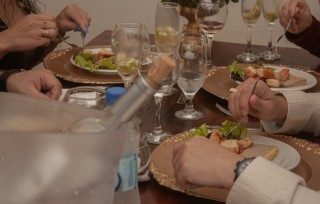 
<a style='margin-left: 5px;' class='btn btn-xs btn-social btn-facebook' href='https://www.facebook.com/sharer/sharer.php?u=https://galeramix.s01.web.getmuller.com.br/imagem/a109/800-800-90/conteudo/site_galerias/109/nona-cre-tijucas-jantar-dia-dos-namorados-galeramix-21.jpg' rel='popup' data-width='500' data-height='400'><i class='fa fa-facebook'></i>Compartilhar <span class='hidden-xs'>no Facebook</span>
</a> 
<a class='btn btn-default btn-xs' target='_blank' href='imagem/a109/800-800-90/conteudo/site_galerias/109/nona-cre-tijucas-jantar-dia-dos-namorados-galeramix-21.jpg'>
<span class='glyphicon glyphicon-cloud-download'></span> Salvar
</a>
