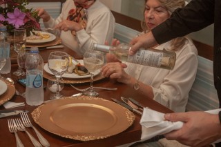 
<a style='margin-left: 5px;' class='btn btn-xs btn-social btn-facebook' href='https://www.facebook.com/sharer/sharer.php?u=https://galeramix.s01.web.getmuller.com.br/imagem/a109/800-800-90/conteudo/site_galerias/109/nona-cre-tijucas-jantar-dia-dos-namorados-galeramix-27.jpg' rel='popup' data-width='500' data-height='400'><i class='fa fa-facebook'></i>Compartilhar <span class='hidden-xs'>no Facebook</span>
</a> 
<a class='btn btn-default btn-xs' target='_blank' href='imagem/a109/800-800-90/conteudo/site_galerias/109/nona-cre-tijucas-jantar-dia-dos-namorados-galeramix-27.jpg'>
<span class='glyphicon glyphicon-cloud-download'></span> Salvar
</a>
