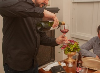 
<a style='margin-left: 5px;' class='btn btn-xs btn-social btn-facebook' href='https://www.facebook.com/sharer/sharer.php?u=https://galeramix.s01.web.getmuller.com.br/imagem/a109/800-800-90/conteudo/site_galerias/109/nona-cre-tijucas-jantar-dia-dos-namorados-galeramix-31.jpg' rel='popup' data-width='500' data-height='400'><i class='fa fa-facebook'></i>Compartilhar <span class='hidden-xs'>no Facebook</span>
</a> 
<a class='btn btn-default btn-xs' target='_blank' href='imagem/a109/800-800-90/conteudo/site_galerias/109/nona-cre-tijucas-jantar-dia-dos-namorados-galeramix-31.jpg'>
<span class='glyphicon glyphicon-cloud-download'></span> Salvar
</a>
