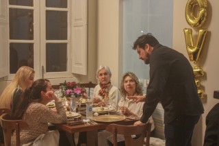 
<a style='margin-left: 5px;' class='btn btn-xs btn-social btn-facebook' href='https://www.facebook.com/sharer/sharer.php?u=https://galeramix.s01.web.getmuller.com.br/imagem/a109/800-800-90/conteudo/site_galerias/109/nona-cre-tijucas-jantar-dia-dos-namorados-galeramix-33.jpg' rel='popup' data-width='500' data-height='400'><i class='fa fa-facebook'></i>Compartilhar <span class='hidden-xs'>no Facebook</span>
</a> 
<a class='btn btn-default btn-xs' target='_blank' href='imagem/a109/800-800-90/conteudo/site_galerias/109/nona-cre-tijucas-jantar-dia-dos-namorados-galeramix-33.jpg'>
<span class='glyphicon glyphicon-cloud-download'></span> Salvar
</a>
