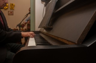 
<a style='margin-left: 5px;' class='btn btn-xs btn-social btn-facebook' href='https://www.facebook.com/sharer/sharer.php?u=https://galeramix.s01.web.getmuller.com.br/imagem/a109/800-800-90/conteudo/site_galerias/109/nona-cre-tijucas-jantar-dia-dos-namorados-galeramix-5.jpg' rel='popup' data-width='500' data-height='400'><i class='fa fa-facebook'></i>Compartilhar <span class='hidden-xs'>no Facebook</span>
</a> 
<a class='btn btn-default btn-xs' target='_blank' href='imagem/a109/800-800-90/conteudo/site_galerias/109/nona-cre-tijucas-jantar-dia-dos-namorados-galeramix-5.jpg'>
<span class='glyphicon glyphicon-cloud-download'></span> Salvar
</a>
