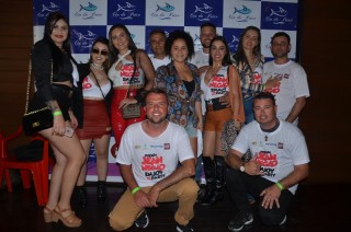 
<a style='margin-left: 5px;' class='btn btn-xs btn-social btn-facebook' href='https://www.facebook.com/sharer/sharer.php?u=https://galeramix.s01.web.getmuller.com.br/imagem/a110/800-800-90/conteudo/site_galerias/110/feijoada-do-jean-negao-2019-153.jpg' rel='popup' data-width='500' data-height='400'><i class='fa fa-facebook'></i>Compartilhar <span class='hidden-xs'>no Facebook</span>
</a> 
<a class='btn btn-default btn-xs' target='_blank' href='imagem/a110/800-800-90/conteudo/site_galerias/110/feijoada-do-jean-negao-2019-153.jpg'>
<span class='glyphicon glyphicon-cloud-download'></span> Salvar
</a>
