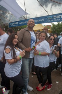 
<a style='margin-left: 5px;' class='btn btn-xs btn-social btn-facebook' href='https://www.facebook.com/sharer/sharer.php?u=https://galeramix.s01.web.getmuller.com.br/imagem/a110/800-800-90/conteudo/site_galerias/110/feijoada-do-jean-negao-2019-66.jpg' rel='popup' data-width='500' data-height='400'><i class='fa fa-facebook'></i>Compartilhar <span class='hidden-xs'>no Facebook</span>
</a> 
<a class='btn btn-default btn-xs' target='_blank' href='imagem/a110/800-800-90/conteudo/site_galerias/110/feijoada-do-jean-negao-2019-66.jpg'>
<span class='glyphicon glyphicon-cloud-download'></span> Salvar
</a>
