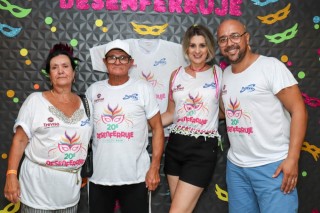 
<a style='margin-left: 5px;' class='btn btn-xs btn-social btn-facebook' href='https://www.facebook.com/sharer/sharer.php?u=https://galeramix.s01.web.getmuller.com.br/imagem/a112/800-800-90/conteudo/site_galerias/112/20-desenferruje-lives-tijucas-galeramix-105.jpg' rel='popup' data-width='500' data-height='400'><i class='fa fa-facebook'></i>Compartilhar <span class='hidden-xs'>no Facebook</span>
</a> 
<a class='btn btn-default btn-xs' target='_blank' href='imagem/a112/800-800-90/conteudo/site_galerias/112/20-desenferruje-lives-tijucas-galeramix-105.jpg'>
<span class='glyphicon glyphicon-cloud-download'></span> Salvar
</a>
