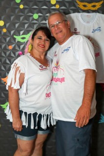 
<a style='margin-left: 5px;' class='btn btn-xs btn-social btn-facebook' href='https://www.facebook.com/sharer/sharer.php?u=https://galeramix.s01.web.getmuller.com.br/imagem/a112/800-800-90/conteudo/site_galerias/112/20-desenferruje-lives-tijucas-galeramix-140.jpg' rel='popup' data-width='500' data-height='400'><i class='fa fa-facebook'></i>Compartilhar <span class='hidden-xs'>no Facebook</span>
</a> 
<a class='btn btn-default btn-xs' target='_blank' href='imagem/a112/800-800-90/conteudo/site_galerias/112/20-desenferruje-lives-tijucas-galeramix-140.jpg'>
<span class='glyphicon glyphicon-cloud-download'></span> Salvar
</a>
