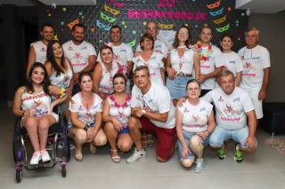 
<a style='margin-left: 5px;' class='btn btn-xs btn-social btn-facebook' href='https://www.facebook.com/sharer/sharer.php?u=https://galeramix.s01.web.getmuller.com.br/imagem/a112/800-800-90/conteudo/site_galerias/112/20-desenferruje-lives-tijucas-galeramix-2.jpg' rel='popup' data-width='500' data-height='400'><i class='fa fa-facebook'></i>Compartilhar <span class='hidden-xs'>no Facebook</span>
</a> 
<a class='btn btn-default btn-xs' target='_blank' href='imagem/a112/800-800-90/conteudo/site_galerias/112/20-desenferruje-lives-tijucas-galeramix-2.jpg'>
<span class='glyphicon glyphicon-cloud-download'></span> Salvar
</a>
