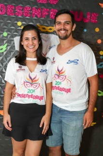 
<a style='margin-left: 5px;' class='btn btn-xs btn-social btn-facebook' href='https://www.facebook.com/sharer/sharer.php?u=https://galeramix.s01.web.getmuller.com.br/imagem/a112/800-800-90/conteudo/site_galerias/112/20-desenferruje-lives-tijucas-galeramix-221.jpg' rel='popup' data-width='500' data-height='400'><i class='fa fa-facebook'></i>Compartilhar <span class='hidden-xs'>no Facebook</span>
</a> 
<a class='btn btn-default btn-xs' target='_blank' href='imagem/a112/800-800-90/conteudo/site_galerias/112/20-desenferruje-lives-tijucas-galeramix-221.jpg'>
<span class='glyphicon glyphicon-cloud-download'></span> Salvar
</a>
