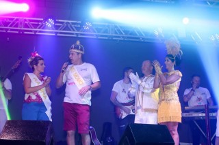 
<a style='margin-left: 5px;' class='btn btn-xs btn-social btn-facebook' href='https://www.facebook.com/sharer/sharer.php?u=https://galeramix.s01.web.getmuller.com.br/imagem/a112/800-800-90/conteudo/site_galerias/112/20-desenferruje-lives-tijucas-galeramix-290.jpg' rel='popup' data-width='500' data-height='400'><i class='fa fa-facebook'></i>Compartilhar <span class='hidden-xs'>no Facebook</span>
</a> 
<a class='btn btn-default btn-xs' target='_blank' href='imagem/a112/800-800-90/conteudo/site_galerias/112/20-desenferruje-lives-tijucas-galeramix-290.jpg'>
<span class='glyphicon glyphicon-cloud-download'></span> Salvar
</a>
