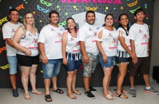 
<a style='margin-left: 5px;' class='btn btn-xs btn-social btn-facebook' href='https://www.facebook.com/sharer/sharer.php?u=https://galeramix.s01.web.getmuller.com.br/imagem/a112/800-800-90/conteudo/site_galerias/112/20-desenferruje-lives-tijucas-galeramix-38.jpg' rel='popup' data-width='500' data-height='400'><i class='fa fa-facebook'></i>Compartilhar <span class='hidden-xs'>no Facebook</span>
</a> 
<a class='btn btn-default btn-xs' target='_blank' href='imagem/a112/800-800-90/conteudo/site_galerias/112/20-desenferruje-lives-tijucas-galeramix-38.jpg'>
<span class='glyphicon glyphicon-cloud-download'></span> Salvar
</a>
