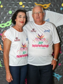 
<a style='margin-left: 5px;' class='btn btn-xs btn-social btn-facebook' href='https://www.facebook.com/sharer/sharer.php?u=https://galeramix.s01.web.getmuller.com.br/imagem/a112/800-800-90/conteudo/site_galerias/112/20-desenferruje-lives-tijucas-galeramix-54.jpg' rel='popup' data-width='500' data-height='400'><i class='fa fa-facebook'></i>Compartilhar <span class='hidden-xs'>no Facebook</span>
</a> 
<a class='btn btn-default btn-xs' target='_blank' href='imagem/a112/800-800-90/conteudo/site_galerias/112/20-desenferruje-lives-tijucas-galeramix-54.jpg'>
<span class='glyphicon glyphicon-cloud-download'></span> Salvar
</a>
