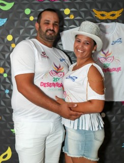 
<a style='margin-left: 5px;' class='btn btn-xs btn-social btn-facebook' href='https://www.facebook.com/sharer/sharer.php?u=https://galeramix.s01.web.getmuller.com.br/imagem/a112/800-800-90/conteudo/site_galerias/112/20-desenferruje-lives-tijucas-galeramix-56.jpg' rel='popup' data-width='500' data-height='400'><i class='fa fa-facebook'></i>Compartilhar <span class='hidden-xs'>no Facebook</span>
</a> 
<a class='btn btn-default btn-xs' target='_blank' href='imagem/a112/800-800-90/conteudo/site_galerias/112/20-desenferruje-lives-tijucas-galeramix-56.jpg'>
<span class='glyphicon glyphicon-cloud-download'></span> Salvar
</a>
