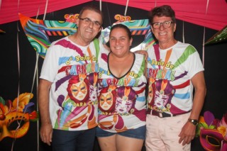 
                            <a style='margin-left: 5px;' class='btn btn-xs btn-social btn-facebook' href='https://www.facebook.com/sharer/sharer.php?u=https://galeramix.s01.web.getmuller.com.br/imagem/a113/800-800-90/conteudo/site_galerias/113/baile-de-carnaval-para-casais-ctg-fogao-de-lenha-tijucas-galeramix-10.jpg' rel='popup' data-width='500' data-height='400'><i class='fa fa-facebook'></i>Compartilhar <span class='hidden-xs'>no Facebook</span>
                        </a> 
                        <a class='btn btn-default btn-xs' target='_blank' href='imagem/a113/800-800-90/conteudo/site_galerias/113/baile-de-carnaval-para-casais-ctg-fogao-de-lenha-tijucas-galeramix-10.jpg'>
                            <span class='glyphicon glyphicon-cloud-download'></span> Salvar
                        </a>
                        