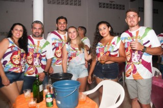 
                        <a style='margin-left: 5px;' class='btn btn-xs btn-social btn-facebook' href='https://www.facebook.com/sharer/sharer.php?u=https://galeramix.s01.web.getmuller.com.br/imagem/a113/800-800-90/conteudo/site_galerias/113/baile-de-carnaval-para-casais-ctg-fogao-de-lenha-tijucas-galeramix-100.jpg' rel='popup' data-width='500' data-height='400'><i class='fa fa-facebook'></i>Compartilhar <span class='hidden-xs'>no Facebook</span>
                    </a> 
                    <a class='btn btn-default btn-xs' target='_blank' href='imagem/a113/800-800-90/conteudo/site_galerias/113/baile-de-carnaval-para-casais-ctg-fogao-de-lenha-tijucas-galeramix-100.jpg'>
                        <span class='glyphicon glyphicon-cloud-download'></span> Salvar
                    </a>
                    