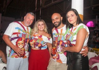 
<a style='margin-left: 5px;' class='btn btn-xs btn-social btn-facebook' href='https://www.facebook.com/sharer/sharer.php?u=https://galeramix.s01.web.getmuller.com.br/imagem/a113/800-800-90/conteudo/site_galerias/113/baile-de-carnaval-para-casais-ctg-fogao-de-lenha-tijucas-galeramix-108.jpg' rel='popup' data-width='500' data-height='400'><i class='fa fa-facebook'></i>Compartilhar <span class='hidden-xs'>no Facebook</span>
</a> 
<a class='btn btn-default btn-xs' target='_blank' href='imagem/a113/800-800-90/conteudo/site_galerias/113/baile-de-carnaval-para-casais-ctg-fogao-de-lenha-tijucas-galeramix-108.jpg'>
<span class='glyphicon glyphicon-cloud-download'></span> Salvar
</a>
