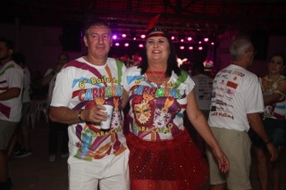 
<a style='margin-left: 5px;' class='btn btn-xs btn-social btn-facebook' href='https://www.facebook.com/sharer/sharer.php?u=https://galeramix.s01.web.getmuller.com.br/imagem/a113/800-800-90/conteudo/site_galerias/113/baile-de-carnaval-para-casais-ctg-fogao-de-lenha-tijucas-galeramix-136.jpg' rel='popup' data-width='500' data-height='400'><i class='fa fa-facebook'></i>Compartilhar <span class='hidden-xs'>no Facebook</span>
</a> 
<a class='btn btn-default btn-xs' target='_blank' href='imagem/a113/800-800-90/conteudo/site_galerias/113/baile-de-carnaval-para-casais-ctg-fogao-de-lenha-tijucas-galeramix-136.jpg'>
<span class='glyphicon glyphicon-cloud-download'></span> Salvar
</a>
