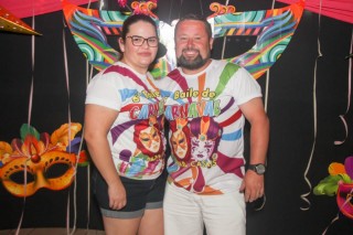 
<a style='margin-left: 5px;' class='btn btn-xs btn-social btn-facebook' href='https://www.facebook.com/sharer/sharer.php?u=https://galeramix.s01.web.getmuller.com.br/imagem/a113/800-800-90/conteudo/site_galerias/113/baile-de-carnaval-para-casais-ctg-fogao-de-lenha-tijucas-galeramix-20.jpg' rel='popup' data-width='500' data-height='400'><i class='fa fa-facebook'></i>Compartilhar <span class='hidden-xs'>no Facebook</span>
</a> 
<a class='btn btn-default btn-xs' target='_blank' href='imagem/a113/800-800-90/conteudo/site_galerias/113/baile-de-carnaval-para-casais-ctg-fogao-de-lenha-tijucas-galeramix-20.jpg'>
<span class='glyphicon glyphicon-cloud-download'></span> Salvar
</a>
