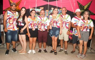 
<a style='margin-left: 5px;' class='btn btn-xs btn-social btn-facebook' href='https://www.facebook.com/sharer/sharer.php?u=https://galeramix.s01.web.getmuller.com.br/imagem/a113/800-800-90/conteudo/site_galerias/113/baile-de-carnaval-para-casais-ctg-fogao-de-lenha-tijucas-galeramix-39.jpg' rel='popup' data-width='500' data-height='400'><i class='fa fa-facebook'></i>Compartilhar <span class='hidden-xs'>no Facebook</span>
</a> 
<a class='btn btn-default btn-xs' target='_blank' href='imagem/a113/800-800-90/conteudo/site_galerias/113/baile-de-carnaval-para-casais-ctg-fogao-de-lenha-tijucas-galeramix-39.jpg'>
<span class='glyphicon glyphicon-cloud-download'></span> Salvar
</a>
