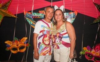 
<a style='margin-left: 5px;' class='btn btn-xs btn-social btn-facebook' href='https://www.facebook.com/sharer/sharer.php?u=https://galeramix.s01.web.getmuller.com.br/imagem/a113/800-800-90/conteudo/site_galerias/113/baile-de-carnaval-para-casais-ctg-fogao-de-lenha-tijucas-galeramix-50.jpg' rel='popup' data-width='500' data-height='400'><i class='fa fa-facebook'></i>Compartilhar <span class='hidden-xs'>no Facebook</span>
</a> 
<a class='btn btn-default btn-xs' target='_blank' href='imagem/a113/800-800-90/conteudo/site_galerias/113/baile-de-carnaval-para-casais-ctg-fogao-de-lenha-tijucas-galeramix-50.jpg'>
<span class='glyphicon glyphicon-cloud-download'></span> Salvar
</a>
