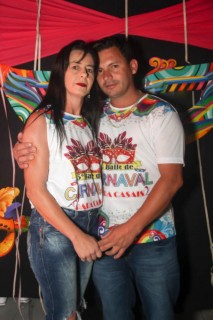 
<a style='margin-left: 5px;' class='btn btn-xs btn-social btn-facebook' href='https://www.facebook.com/sharer/sharer.php?u=https://galeramix.s01.web.getmuller.com.br/imagem/a113/800-800-90/conteudo/site_galerias/113/baile-de-carnaval-para-casais-ctg-fogao-de-lenha-tijucas-galeramix-53.jpg' rel='popup' data-width='500' data-height='400'><i class='fa fa-facebook'></i>Compartilhar <span class='hidden-xs'>no Facebook</span>
</a> 
<a class='btn btn-default btn-xs' target='_blank' href='imagem/a113/800-800-90/conteudo/site_galerias/113/baile-de-carnaval-para-casais-ctg-fogao-de-lenha-tijucas-galeramix-53.jpg'>
<span class='glyphicon glyphicon-cloud-download'></span> Salvar
</a>
