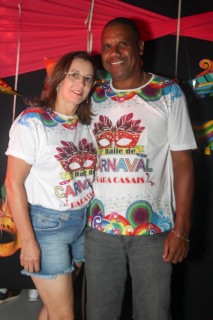 
<a style='margin-left: 5px;' class='btn btn-xs btn-social btn-facebook' href='https://www.facebook.com/sharer/sharer.php?u=https://galeramix.s01.web.getmuller.com.br/imagem/a113/800-800-90/conteudo/site_galerias/113/baile-de-carnaval-para-casais-ctg-fogao-de-lenha-tijucas-galeramix-58.jpg' rel='popup' data-width='500' data-height='400'><i class='fa fa-facebook'></i>Compartilhar <span class='hidden-xs'>no Facebook</span>
</a> 
<a class='btn btn-default btn-xs' target='_blank' href='imagem/a113/800-800-90/conteudo/site_galerias/113/baile-de-carnaval-para-casais-ctg-fogao-de-lenha-tijucas-galeramix-58.jpg'>
<span class='glyphicon glyphicon-cloud-download'></span> Salvar
</a>
