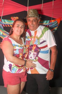 
<a style='margin-left: 5px;' class='btn btn-xs btn-social btn-facebook' href='https://www.facebook.com/sharer/sharer.php?u=https://galeramix.s01.web.getmuller.com.br/imagem/a113/800-800-90/conteudo/site_galerias/113/baile-de-carnaval-para-casais-ctg-fogao-de-lenha-tijucas-galeramix-6.jpg' rel='popup' data-width='500' data-height='400'><i class='fa fa-facebook'></i>Compartilhar <span class='hidden-xs'>no Facebook</span>
</a> 
<a class='btn btn-default btn-xs' target='_blank' href='imagem/a113/800-800-90/conteudo/site_galerias/113/baile-de-carnaval-para-casais-ctg-fogao-de-lenha-tijucas-galeramix-6.jpg'>
<span class='glyphicon glyphicon-cloud-download'></span> Salvar
</a>
