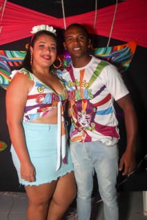 
<a style='margin-left: 5px;' class='btn btn-xs btn-social btn-facebook' href='https://www.facebook.com/sharer/sharer.php?u=https://galeramix.s01.web.getmuller.com.br/imagem/a113/800-800-90/conteudo/site_galerias/113/baile-de-carnaval-para-casais-ctg-fogao-de-lenha-tijucas-galeramix-73.jpg' rel='popup' data-width='500' data-height='400'><i class='fa fa-facebook'></i>Compartilhar <span class='hidden-xs'>no Facebook</span>
</a> 
<a class='btn btn-default btn-xs' target='_blank' href='imagem/a113/800-800-90/conteudo/site_galerias/113/baile-de-carnaval-para-casais-ctg-fogao-de-lenha-tijucas-galeramix-73.jpg'>
<span class='glyphicon glyphicon-cloud-download'></span> Salvar
</a>
