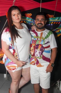 
<a style='margin-left: 5px;' class='btn btn-xs btn-social btn-facebook' href='https://www.facebook.com/sharer/sharer.php?u=https://galeramix.s01.web.getmuller.com.br/imagem/a113/800-800-90/conteudo/site_galerias/113/baile-de-carnaval-para-casais-ctg-fogao-de-lenha-tijucas-galeramix-89.jpg' rel='popup' data-width='500' data-height='400'><i class='fa fa-facebook'></i>Compartilhar <span class='hidden-xs'>no Facebook</span>
</a> 
<a class='btn btn-default btn-xs' target='_blank' href='imagem/a113/800-800-90/conteudo/site_galerias/113/baile-de-carnaval-para-casais-ctg-fogao-de-lenha-tijucas-galeramix-89.jpg'>
<span class='glyphicon glyphicon-cloud-download'></span> Salvar
</a>
