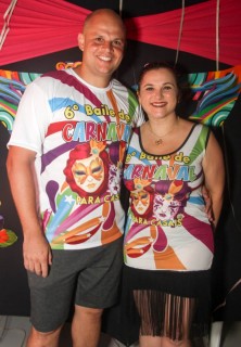 
<a style='margin-left: 5px;' class='btn btn-xs btn-social btn-facebook' href='https://www.facebook.com/sharer/sharer.php?u=https://galeramix.s01.web.getmuller.com.br/imagem/a113/800-800-90/conteudo/site_galerias/113/baile-de-carnaval-para-casais-ctg-fogao-de-lenha-tijucas-galeramix-91.jpg' rel='popup' data-width='500' data-height='400'><i class='fa fa-facebook'></i>Compartilhar <span class='hidden-xs'>no Facebook</span>
</a> 
<a class='btn btn-default btn-xs' target='_blank' href='imagem/a113/800-800-90/conteudo/site_galerias/113/baile-de-carnaval-para-casais-ctg-fogao-de-lenha-tijucas-galeramix-91.jpg'>
<span class='glyphicon glyphicon-cloud-download'></span> Salvar
</a>
